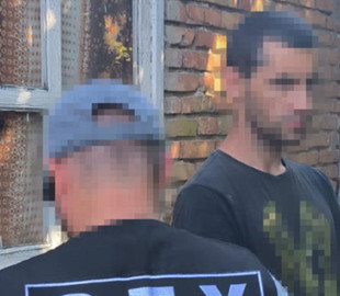 Наводив ворожі удари по Нікополю: на Дніпропетровщині затримали агента рф