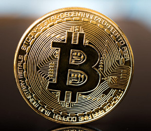 У взломанной биржи Livecoin потребовали биткоины