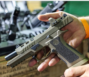 Розкриті технічні характеристики нового швейцарського бойового пістолета SIG Sauer P320
