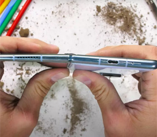 Складной смартфон Huawei проверили на прочность