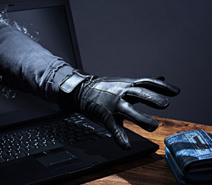 Грошова допомога від Червоного Хреста: українців попередили про шахрайську схему