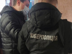 Киберполиция разоблачила мошенницу, которая продавала в Instagram несуществующую обувь