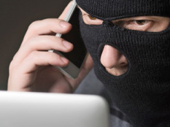 Телефонный мошенник обманул женщину на 7 тысяч гривен