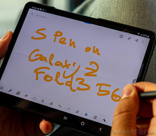 Смартфон Samsung Galaxy S22 Ultra получит слот для пера S Pen