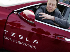 Tesla показала новый чип для самоуправляемых авто