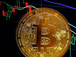 Инвесторы отказываются от биткоина: эксперт предсказал падение стоимости на 27%