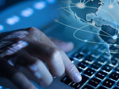 Вывели друзей Путина из тени: в сети отслеживают самолеты российских олигархов