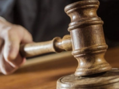 У Чехії суд оштрафував політика за заклики до Росії скинути на Україну водневу бомбу