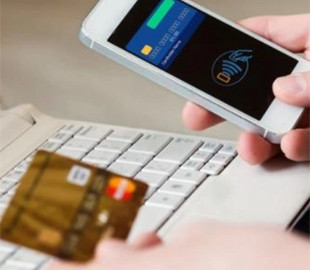 Житель Рівненщини викрав у знайомого понад 21 тис. грн, "оновлюючи" йому додаток у телефоні