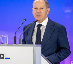 Шольц пояснив, чому проти заборони на видавання шенгенських віз росіянам