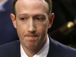 Цукерберга хотят снять с поста главы совета директоров Facebook