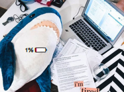 Пользователи Сети устроили забавный флешмоб с акулами