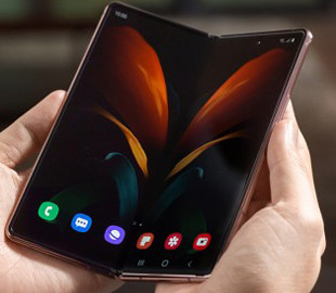 Samsung запатентовала смартфон со складным и выдвижным экраном