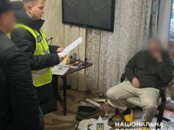 У Києві викрили шахрая, який ошукав волонтера на $30 тисяч, обіцяючи дрони для фронту