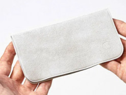 Салфетка Apple для протирки экранов за $20 оказалась очень популярной