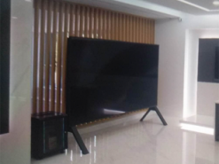 Гигантский 8K-телевизор Sharp показали вживую