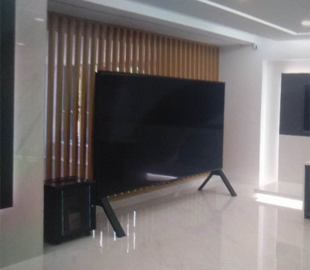 Гигантский 8K-телевизор Sharp показали вживую