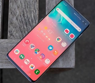 Владельцы Galaxy S10 сообщили о странной особенности его дисплея