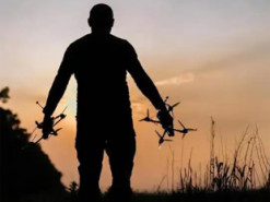 Україна отримає комплекти ПЗ для створення роїв БПЛА, керованих штучним інтелектом