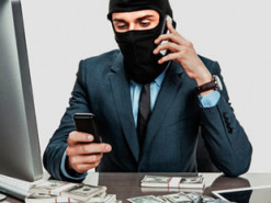 Телефонный разговор с «сотрудником банка» стоил женщине 18 тысяч гривен