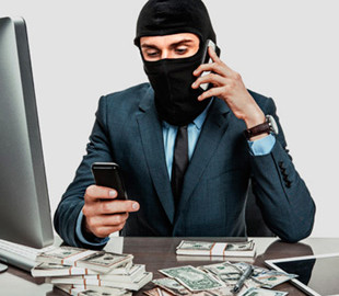 Телефонный разговор с «сотрудником банка» стоил женщине 18 тысяч гривен