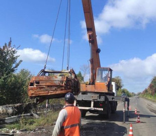Дорожники почали відновлювати траси у звільнених районах Донбасу