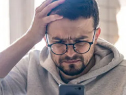 В українців зникають гроші після дзвінка від "мобільного оператора": яку шахрайську схему викрили