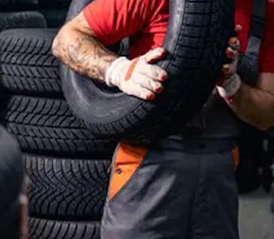 Сезонні афери з шинами: четверо рівнян втратили майже 45 тисяч гривень