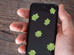 Ученые выяснили, сколько времени коронавирус может оставаться на экране телефона