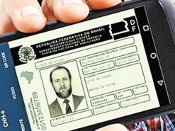 В Бразилии ввели электронные права