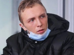 Суд в Кривом Роге отпустил подозреваемого в минировании колледжа студента под ночной домашний арест