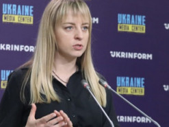 Деякі звільнені з полону захисники проходять реабілітацію разом із членами родин