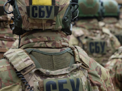 СБУ задержала двоих жителей Днепра, которые фотографировали военные объекты и собирали данные о блок–постах