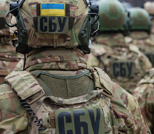 СБУ задержала двоих жителей Днепра, которые фотографировали военные объекты и собирали данные о блок–постах