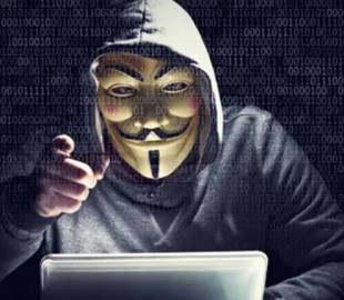Хакеры Anonymous взломали еще один российский банк, клиентами которого были олигархи