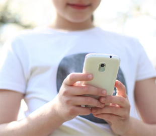 60% дітей в Австралії все ще мають доступ до соцмереж попри заборону