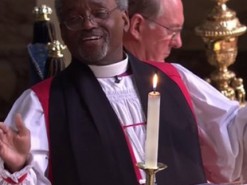 Священник стал звездой Сети после королевской свадьбы