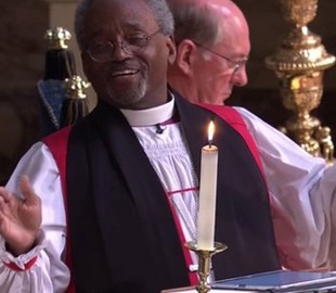 Священник стал звездой Сети после королевской свадьбы