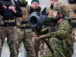 Генштаб показав, як канадці тренують українських воїнів у Британії