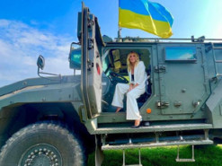 Ірина Федишин поїхала на передову та показала "трофейну" техніку