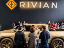 Rivian снова отложила старт поставок электрического пикапа R1T