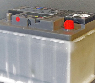 Чому акумулятор розряджається "на рівному місці": експерт назвав 5 прихованих причин