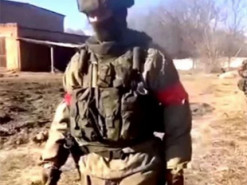 Новий фейл РФ: російський пропагандист заради фейкового сюжету пішов прямо «мінним полем»