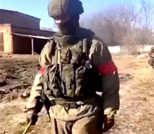 Новий фейл РФ: російський пропагандист заради фейкового сюжету пішов прямо «мінним полем»