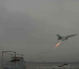 В Україні створили власний реактивний безпілотник-камікадзе та показали його запуск