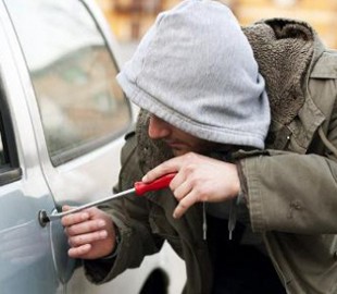 Приложения от каршеринговых компаний позволяют угнать автомобиль