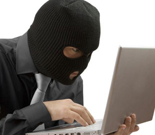 Розводив на гроші: тракторист з Топільного отримав вирок за фішинг та торгівлю даними клієнтів банків