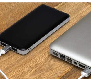 Рятуємо свою продуктивність. Як зарядити ноутбук від повербанка під час відключень електроенергії