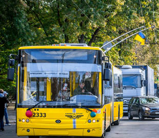 Кличко відмовився скасовувати зупинку транспорту під час тривог у Києві