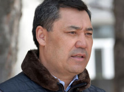 В Кыргызстане от COVID-19 лечат отваром по рецепту президента. Пост об этом Facebook удалил